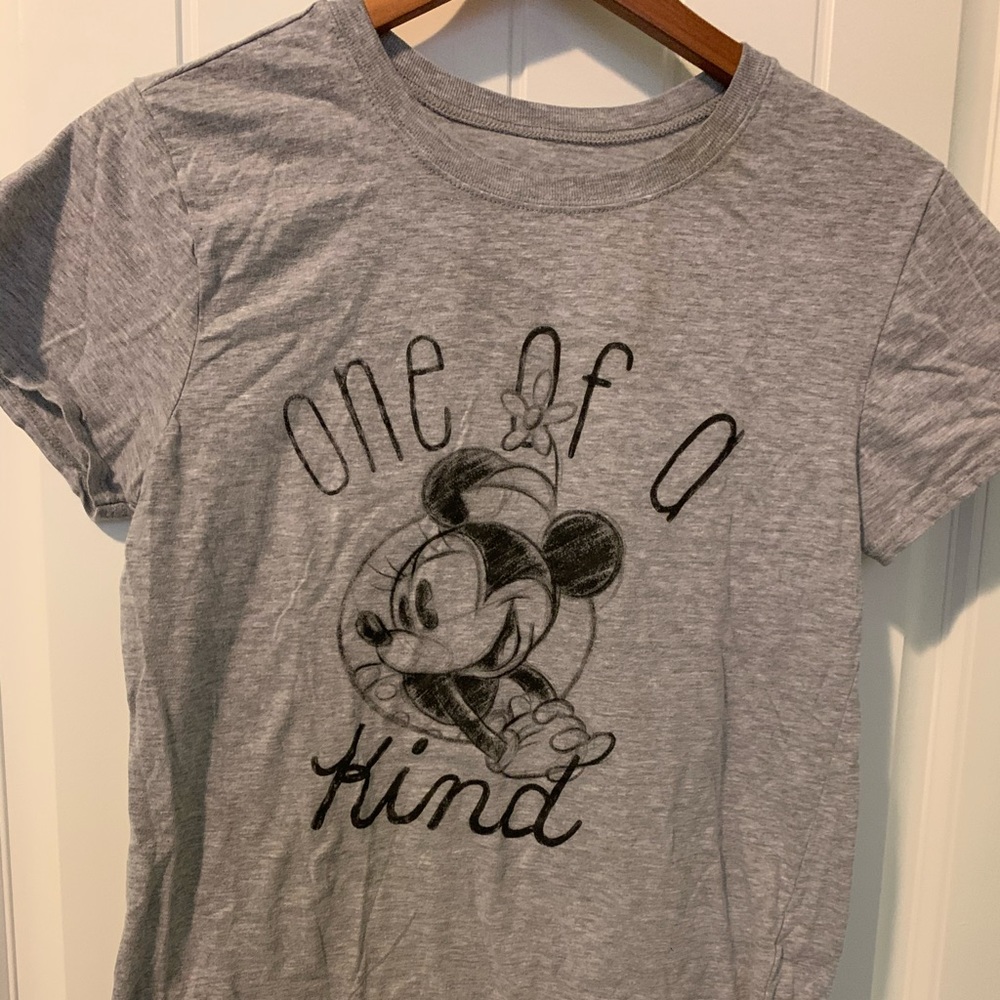 Minnie Mouse t shirt